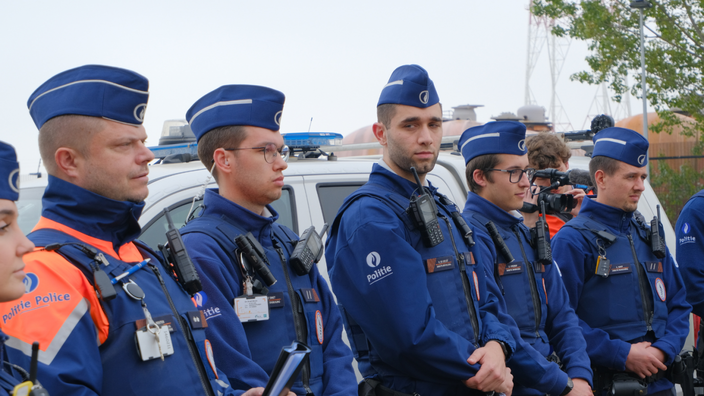 Federale Politie Werft 70 Beveiligingsagenten Aan Voor Nieuw ...